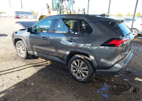 2020 Toyota Rav4 Xle Premium z USA, uszkodzony, nr VIN 2T3A1RFVXLW109610